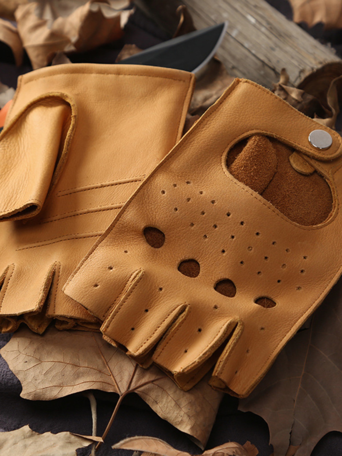 قفازات جلدية للرجال للاستخدام  - مراجعة Leather Driving Glove وسعره
